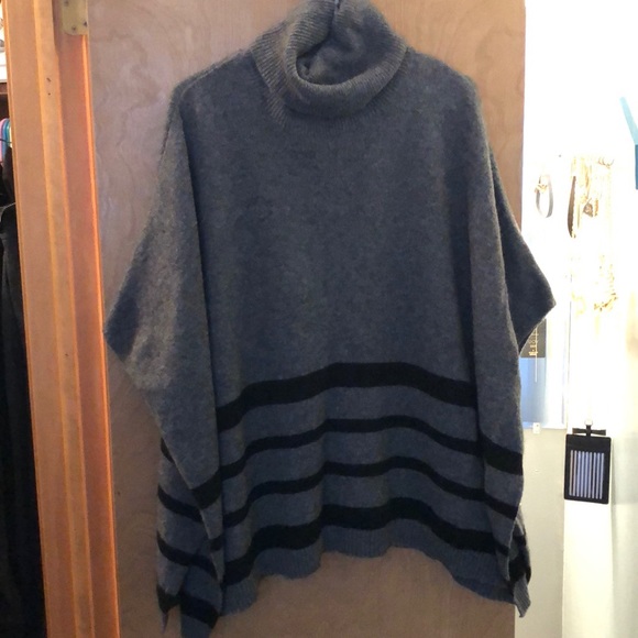 Poncho Sweater - Picture 4 of 4